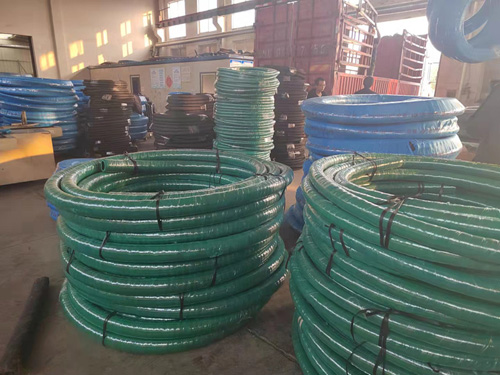 Cum pot tuburile de cauciuc cu diametru mare să îmbunătățească eficiența industrială?